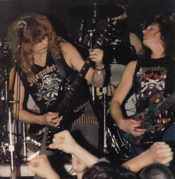 Dave Mustaine Reflects on ’Killing Is My Business‚ And Business Is Good!’