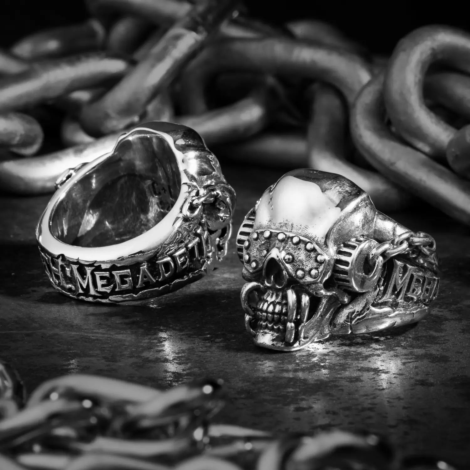 New Vic Rattlehead Ring!