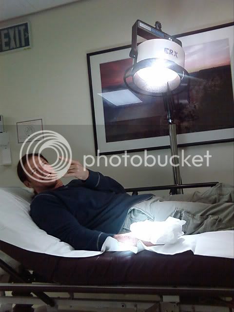 CHRIS BRODERICK CUTS THUMB ON RIGHT HAND WITH BOX CUTTER